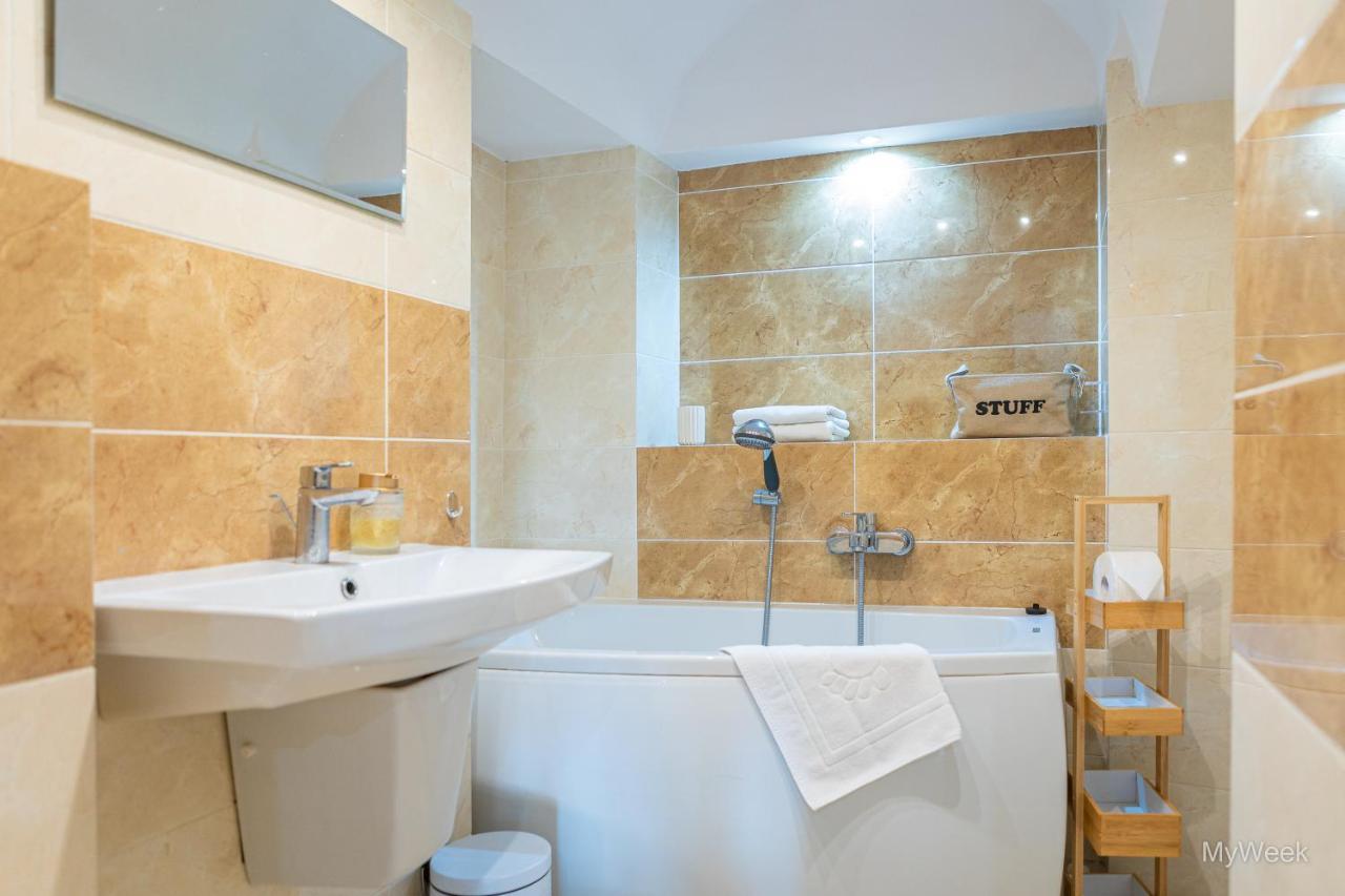 Apartament Z Historia, Klahra Myweek Ladek-Zdroj Luaran gambar
