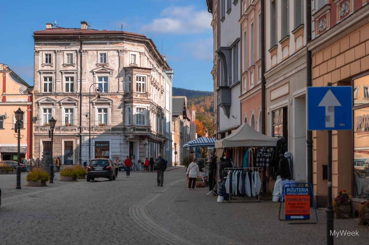 Apartament Z Historia, Klahra Myweek Ladek-Zdroj Luaran gambar